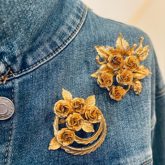 Large Floral Vintage Brooch - Picture 7 of 7